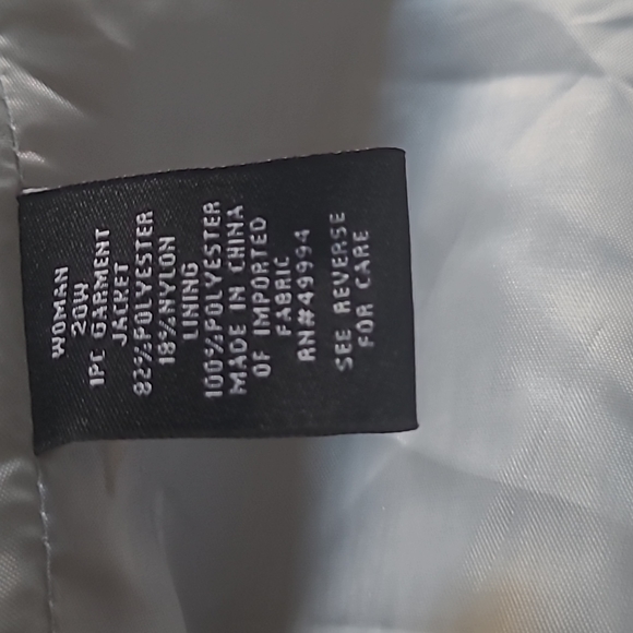 Woman Jacket - Picture 6 of 7